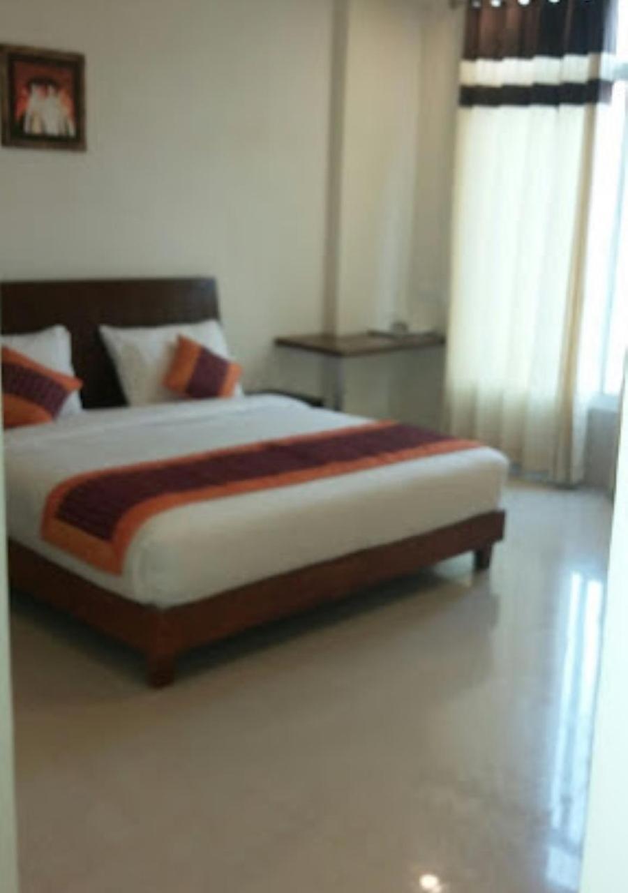 Hotel Zion Inn Varanasi Exterior photo