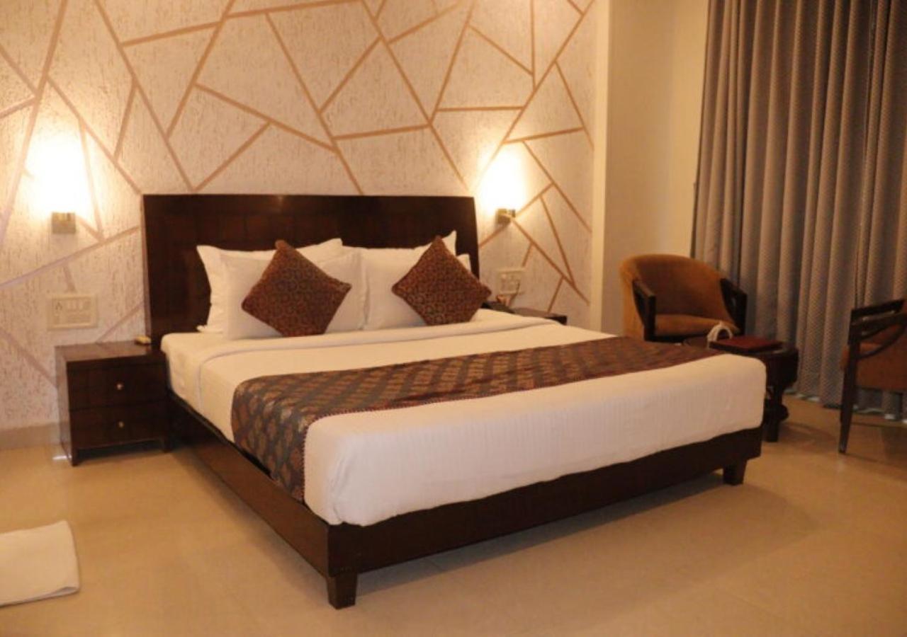 Hotel Zion Inn Varanasi Exterior photo