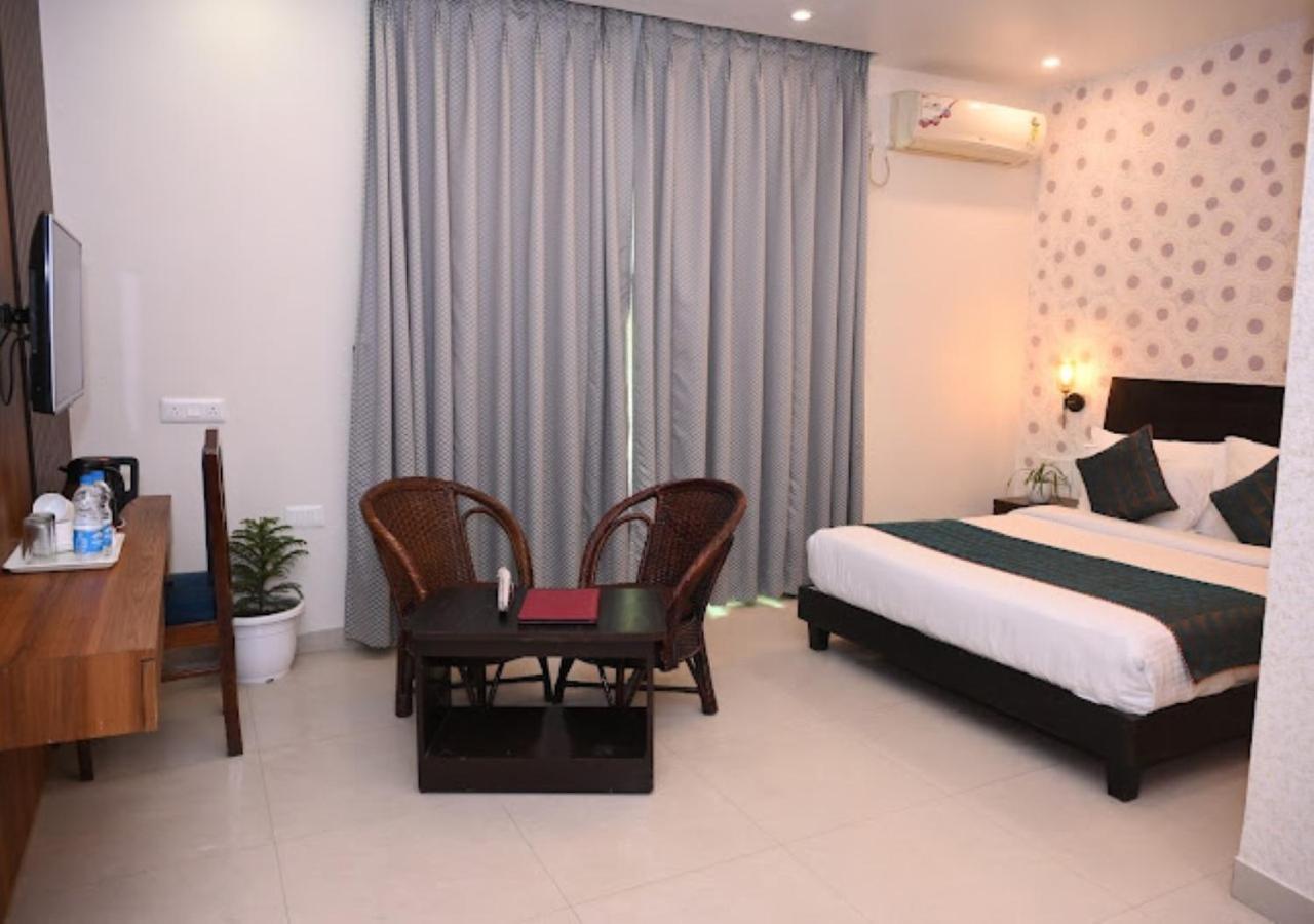 Hotel Zion Inn Varanasi Exterior photo